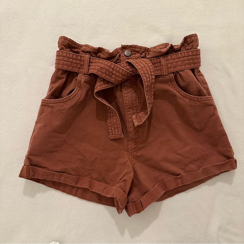 Abercrombie & Fitch Paper Bag Shorts 
Belt Stretch Rust Women’s Size Medium
